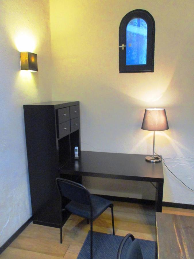 Les Olives Apartment Uzes Exterior photo