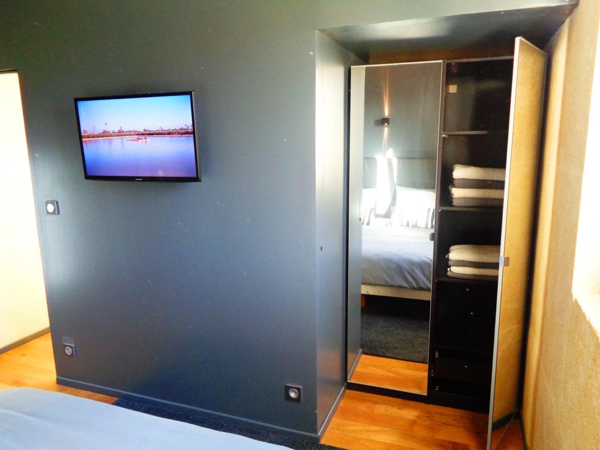 Les Olives Apartment Uzes Exterior photo