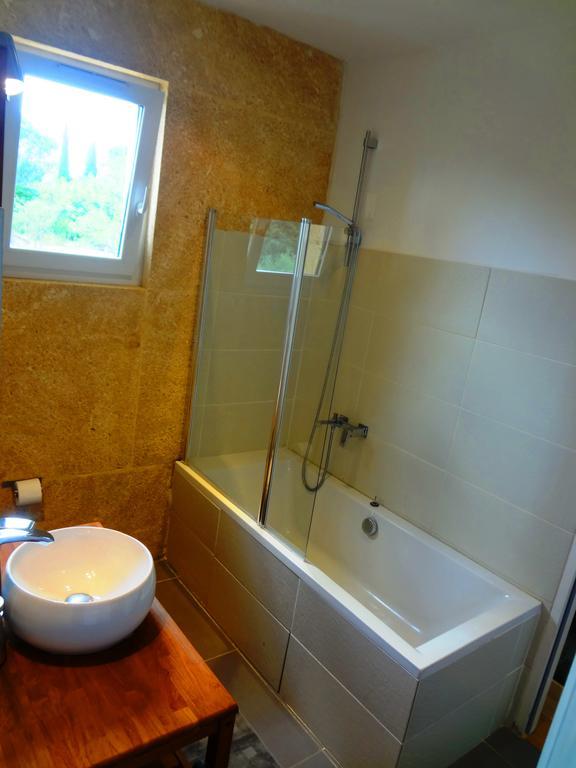 Les Olives Apartment Uzes Exterior photo