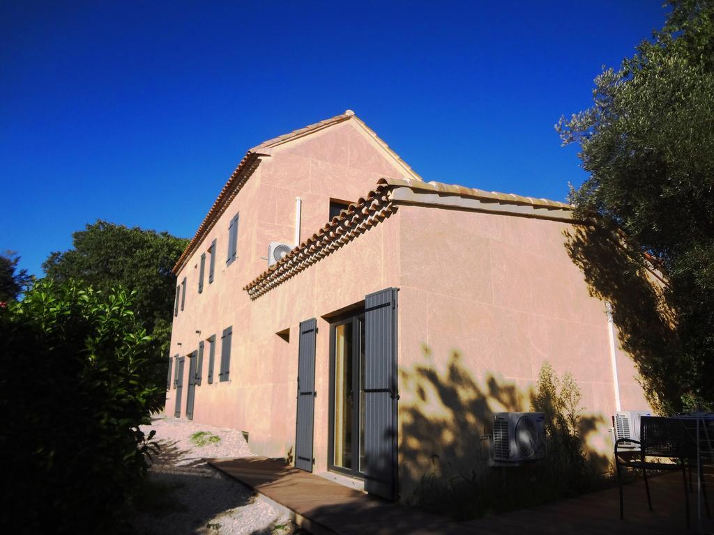 Les Olives Apartment Uzes Exterior photo