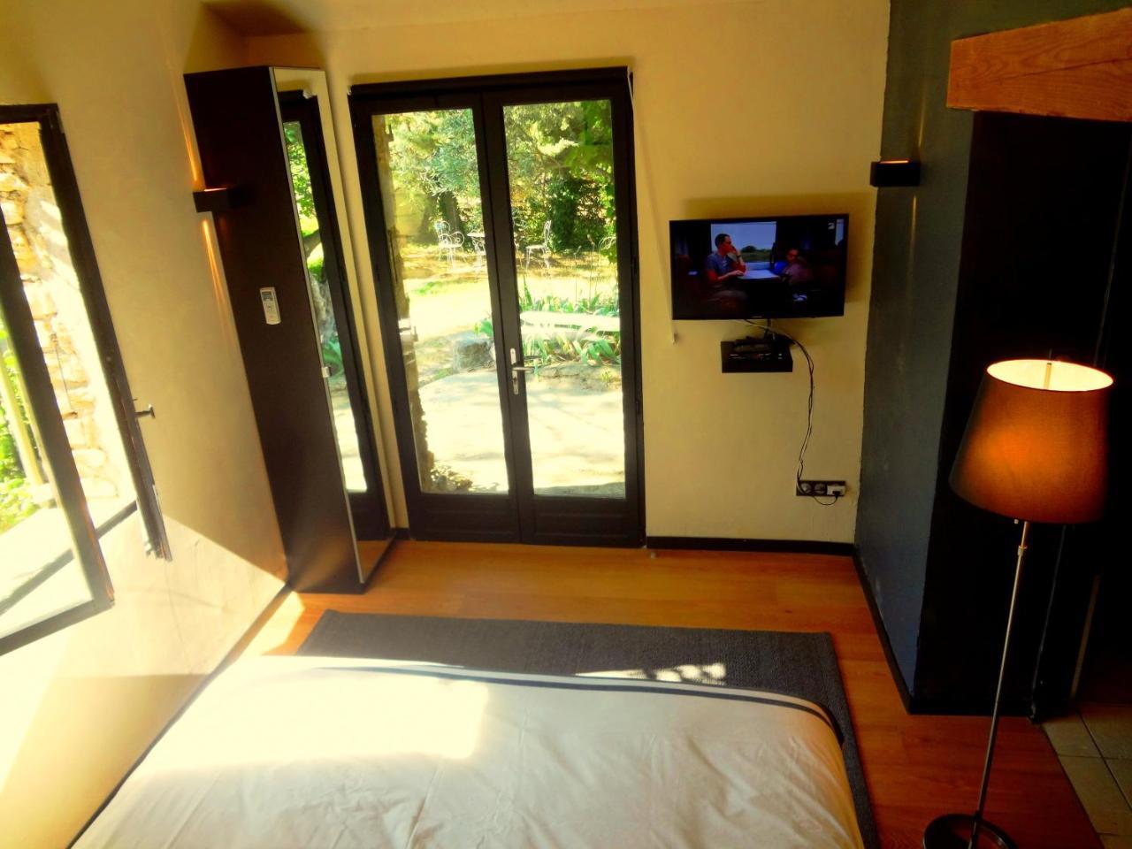 Les Olives Apartment Uzes Exterior photo